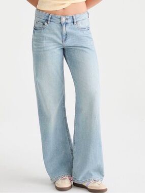 Aeropostale Light Blue Women's Straight Jeans